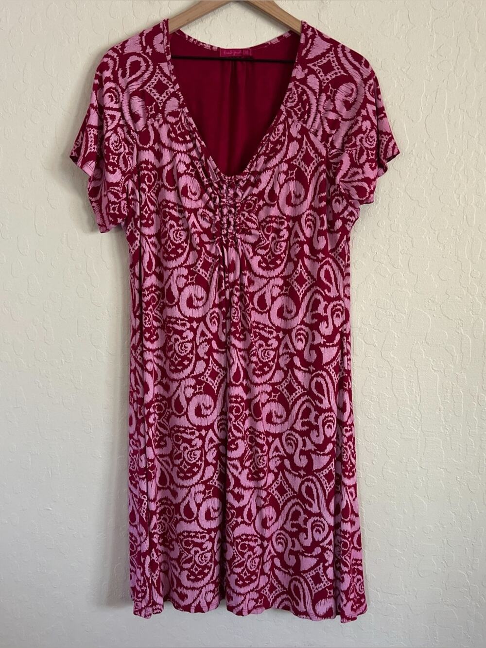 Fresh Produce Stretch Jersey Knit Short Sleeve V-Neck Dress 1X Pink Paisley Boho